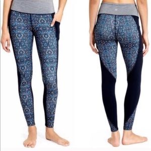 Athleta Chaturanga to Town Tapestry Leggings